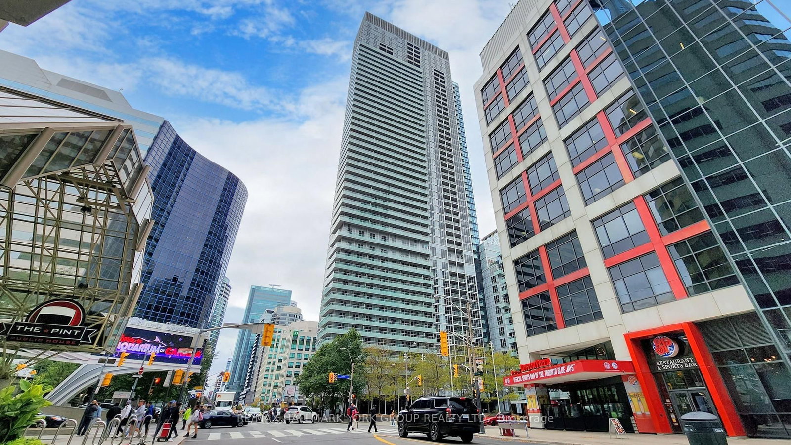 300 Front Street main photo