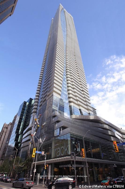 1 Bloor Street main photo