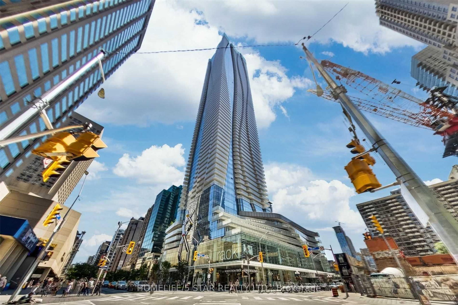 1 Bloor Street main photo
