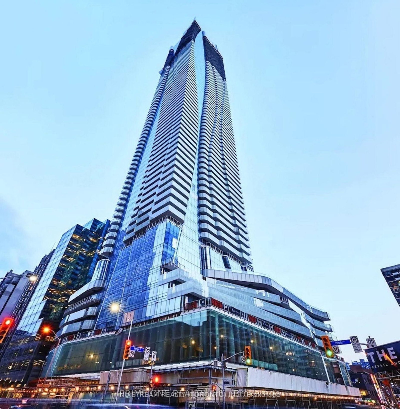 1 Bloor Street main photo